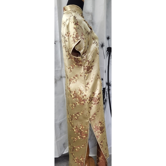 Gold Traditional Chinoiserie Dress - Picture 4 of 8